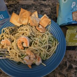Lemon Garlic Shrimp Scampi from HEB prepared meals.