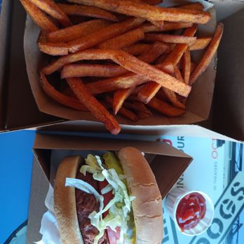 Carney's Restaurant - Sweet potato fries and the Planet (Veggie) Burger - Burgers Near Me - Los Angeles, California