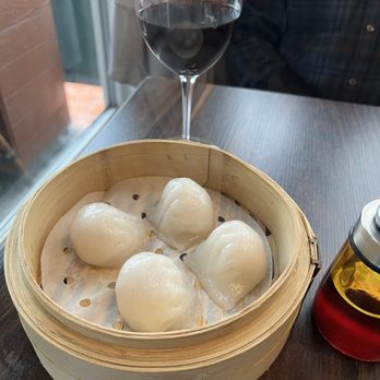 Dumpling Kitchen Noe Valley - A15. Steamed Shrimp Har Gow (4 pcs) - Shanghainese Near Me - San Francisco, California Dumpling Kitchen Noe Valley - A15. Steamed Shrimp Har Gow (4 pcs) - Shanghainese Near Me - San Francisco, California