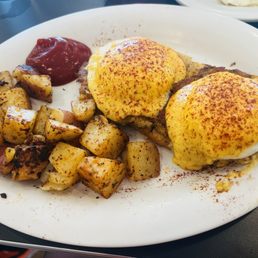 Coastal Crab Cake Benny