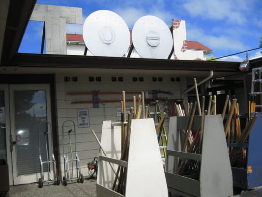 Berkeley Public Library - Tarea Hall Pittman South Branch by null