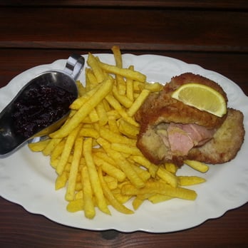 Gasthaus Gleis 4 - Beer Garden Near Me - Pinzberg, BY Gasthaus Gleis 4 - Beer Garden Near Me - Pinzberg, BY