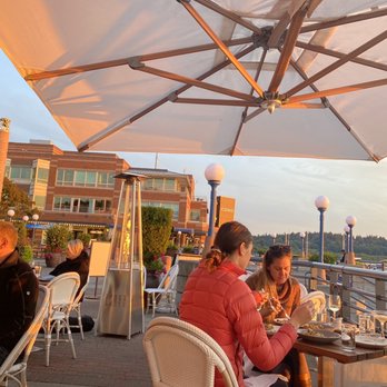 Como - Views people watching - Italian Near Me - Kirkland, Washington Como - Views people watching - Italian Near Me - Kirkland, Washington