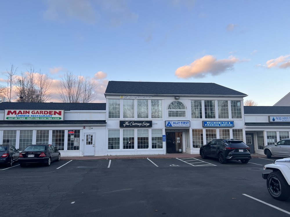 LUMIN COMMERCIAL REAL ESTATE 1027 Westfield St, West Springfield, Massachusetts Commercial