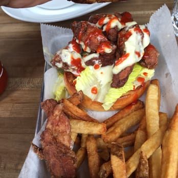 Parlay - Fried chicken sandwich - New American Near Me - Sunset Park, New York