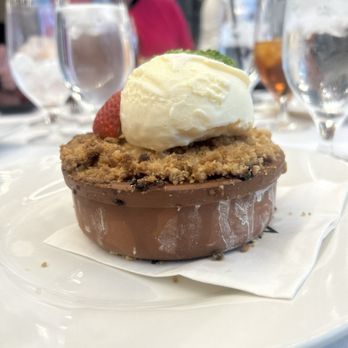 Masraff's - Peach Cobbler Crisp - New American Near Me - Houston, Texas