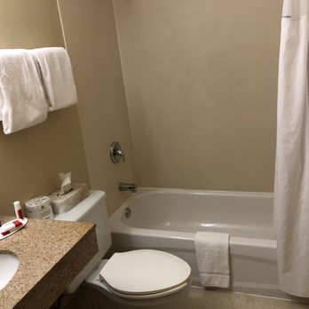 Super 8 by Wyndham Fairmont - Uncleaned bathroom in the Fairmont MN Super 8, 3/25/21 - Hotels Near Me - Fairmont, Minnesota Super 8 by Wyndham Fairmont - Uncleaned bathroom in the Fairmont MN Super 8, 3/25/21 - Hotels Near Me - Fairmont, Minnesota