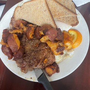 Memo's Restaurant & Catering - Steak and eggs - Coffee & Tea Near Me - West Springfield, Massachusetts Memo's Restaurant & Catering - Steak and eggs - Coffee & Tea Near Me - West Springfield, Massachusetts