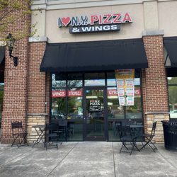 I Love NY Pizza & Wings - Outside