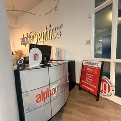 Alphagraphics San Francisco Moscone - Front desk!
