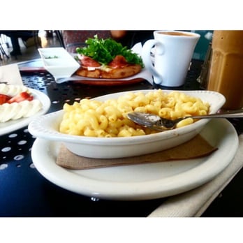 Urth Caffé-Pasadena - Macaroni and cheese, café granita, pizza & vanilla latte - Cafes Near Me - Pasadena, California Urth Caffé-Pasadena - Macaroni and cheese, café granita, pizza & vanilla latte - Cafes Near Me - Pasadena, California