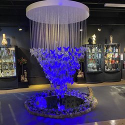 WMODA Wiener Museum of Decorative Arts - Niagara Chandelier
