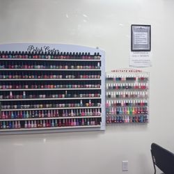 Happy Nails & Spa - Nail colors