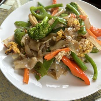 Thai Nakonping Restaurant - Ginger vegetable dish - Thai Near Me - North Conway, New Hampshire Thai Nakonping Restaurant - Ginger vegetable dish - Thai Near Me - North Conway, New Hampshire