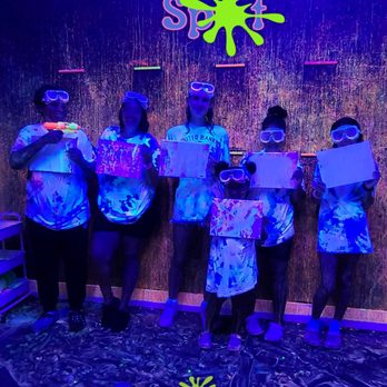 Pineapple Picasso - The Splatter Spot at Pineapple Picasso - Art Classes Near Me - Cape Coral, Florida Pineapple Picasso - The Splatter Spot at Pineapple Picasso - Art Classes Near Me - Cape Coral, Florida