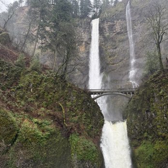 Multnomah Falls - A lot of water - Hiking Near Me - Bridal Veil, Oregon