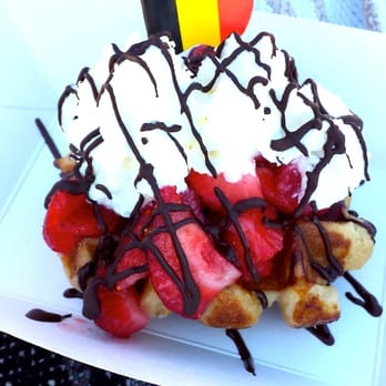 Belgian Waffle Crafters - fraises o chocolat - Food Trucks Near Me Belgian Waffle Crafters - fraises o chocolat - Food Trucks Near Me