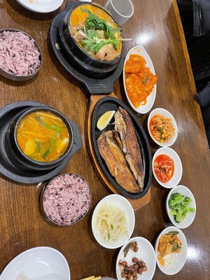 JeunJu Korean Restaurant 전주식당 | 전주할매칼국수 - Authentic Korean home style food by null