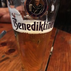 Manne's Biergarten - German bier
