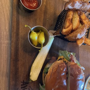 Ay Mi Pa - Smash burger - Sushi Bars Near Me - Bakersfield, California