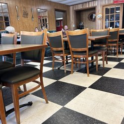Cassie's Cafe - Interior