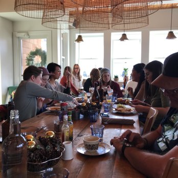 Harry's Beach House - Communal dining table . - Breakfast & Brunch Near Me - Seattle, Washington