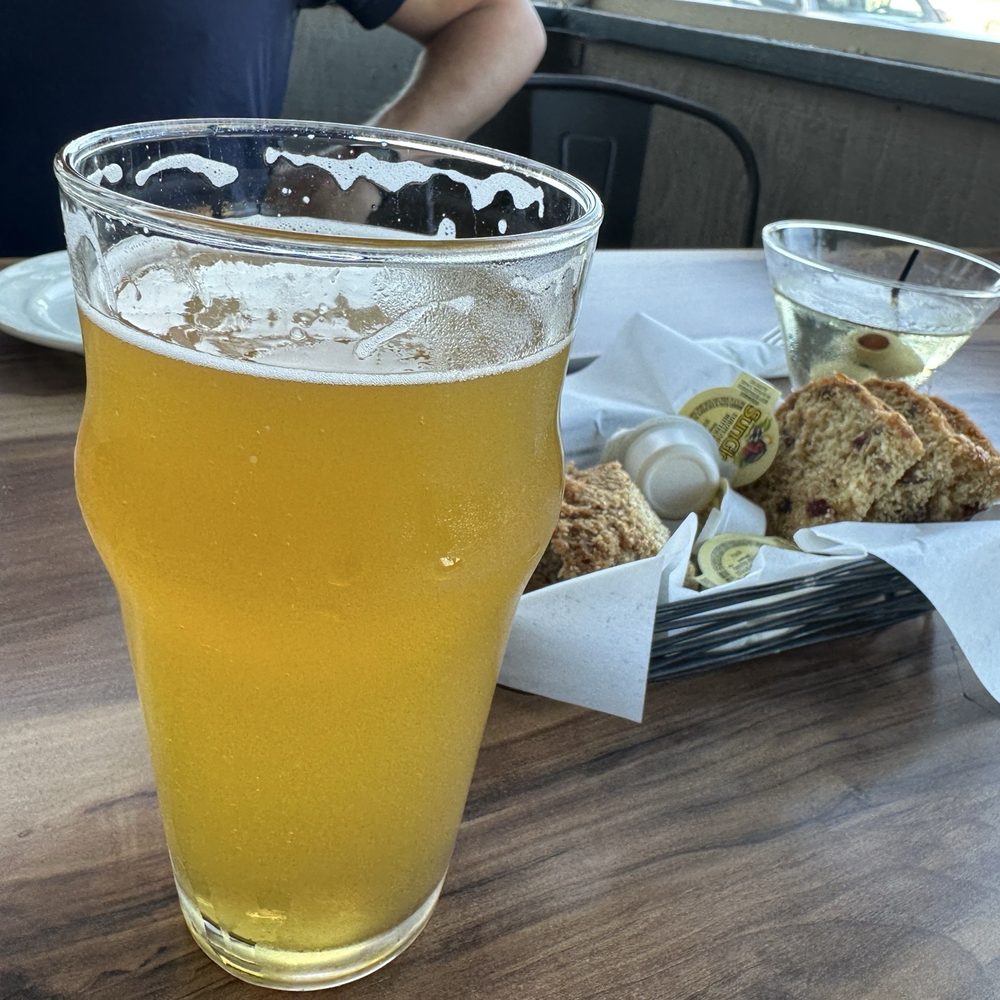 Fiddlers Green - Beer and bread - Irish Near Me - Millbrae, California