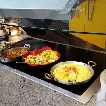Chef Mickey's - Breakfast Buffet - American Near Me - Lake Buena Vista, Florida