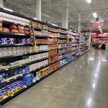 Grocery Outlet - Large store with wide aisles - Grocery Near Me - Boardman, Ohio