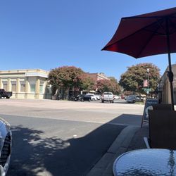 Isabel's Vintage Cafe - Great Cafe with the view!