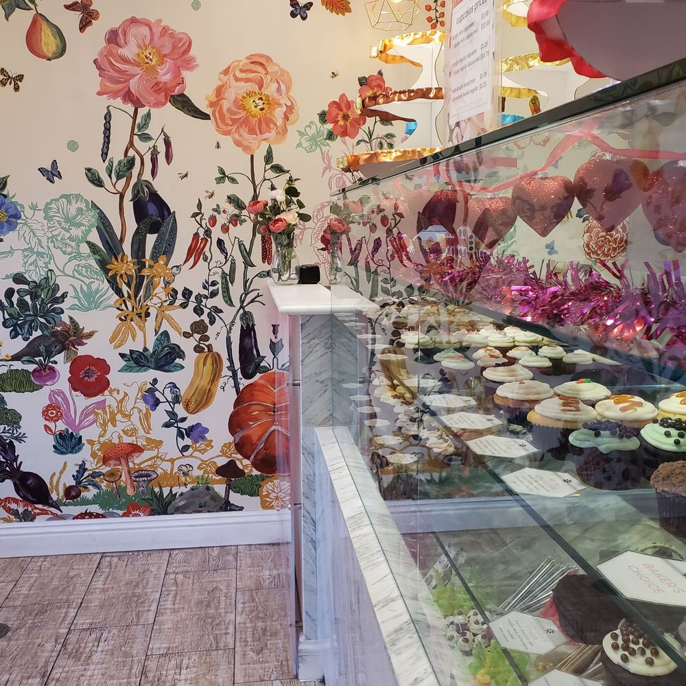 Dots Cupcakes - Inside the store - Cupcakes Near Me - Pasadena, California Dots Cupcakes - Inside the store - Cupcakes Near Me - Pasadena, California