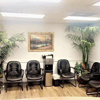 Kleynberg Leonid, MD - Our waiting room - Oncologist Near Me - Los Angeles, California Kleynberg Leonid, MD - Our waiting room - Oncologist Near Me - Los Angeles, California