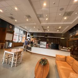 Coffeentalk - Front counter/area
