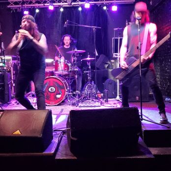 Live Wire Lounge - Speed , Andy and Jimy of Silvertung - Lounges Near Me - Chicago, Illinois