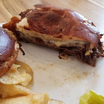 Creswell Bakery - Roast beef melt - Breakfast & Brunch Near Me - Creswell, Oregon Creswell Bakery - Roast beef melt - Breakfast & Brunch Near Me - Creswell, Oregon