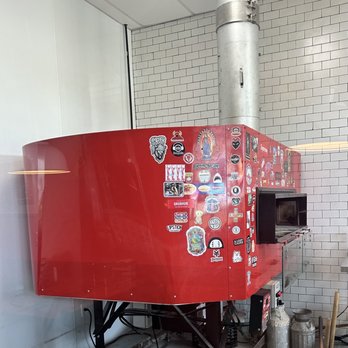 Lous Woodfire Pizza - Oven - Sandwiches Near Me - San Antonio, Texas