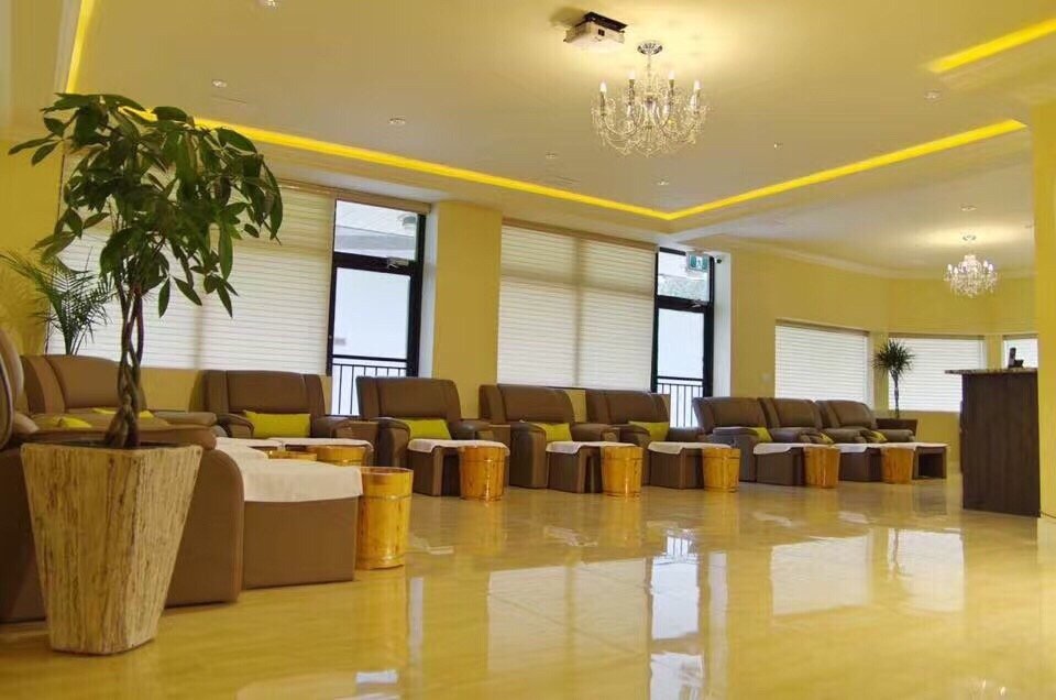 YUEN FOOT MASSAGE & NAIL SPA Updated May 2024 31 Photos & 26