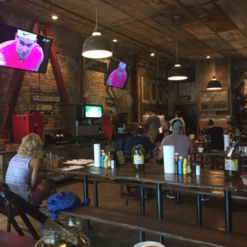 Cooper's Old Time Pit Bar-B-Que - Picnic Table dining - Barbeque Near Me - Austin, Texas