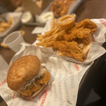 Holdaak Fried Chicken - Chicken Shop Near Me - Fullerton, California