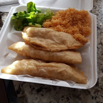 Burrito Express - 3 empanadas platter with rice and side salad - Mexican Near Me - Bear, Delaware