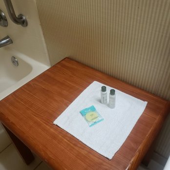 Inn of Lompoc - The so called Complimentary toiletries. - Hotels Near Me - Lompoc, California