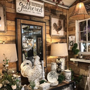 The Barn Antiques - Antiques Near Me - Lake Alfred, Florida