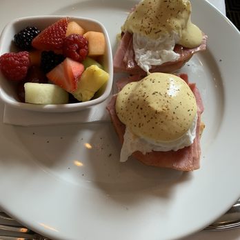 Lindey's - Eggs Benedict - New American Near Me - Columbus, Ohio Lindey's - Eggs Benedict - New American Near Me - Columbus, Ohio
