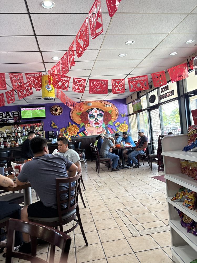 Food from La Catrina Tortilleria