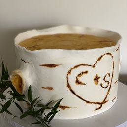 White Birch wedding cake :) Vanilla butter cream/Bavarian cream chocolate cake. White Birch wedding cake :) Vanilla butter cream/Bavarian cream chocolate cake.