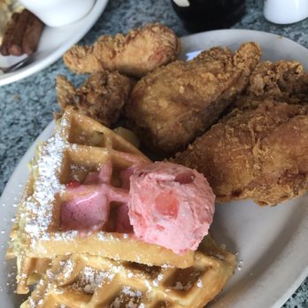 Metro Diner - Chicken & waffles - Diners Near Me - Gainesville, Florida
