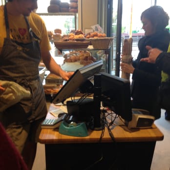La Fleur du Pain - Now that they added a second register the line moves pretty fast - do not be discouraged - Bakeries Near Me - Ixelles, BRU