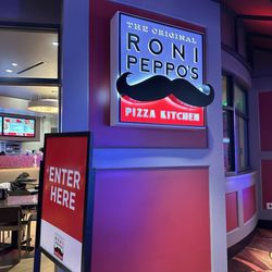 Osage Casino Hotel - Tulsa - Roni Peppo's pizza kitchen