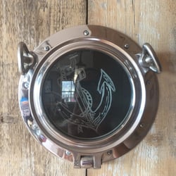 Hope and Anchor - Porthole means it's the seaside !