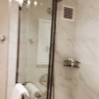 Irvine Marriott - "Penthouse" shower. It should be a tub and a shower but that's clearly not the case. - Hotels Near Me - Irvine, California Irvine Marriott - "Penthouse" shower. It should be a tub and a shower but that's clearly not the case. - Hotels Near Me - Irvine, California